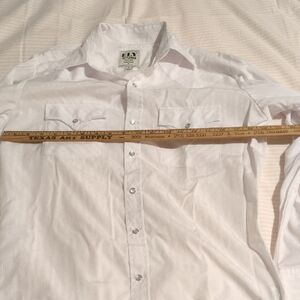 Ely Cattleman White Button Down Shirt